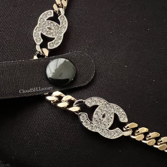 Auth Chanel 21A Crystal CC Logo Chain Belt w/ Gold Hardware - Picture 4 of 11